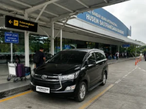 sewa mobil bandara bandung