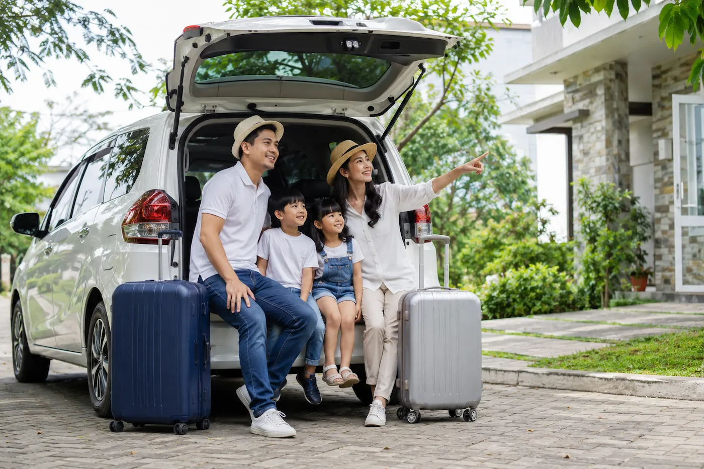 Rental Mobil Wisata Keluarga