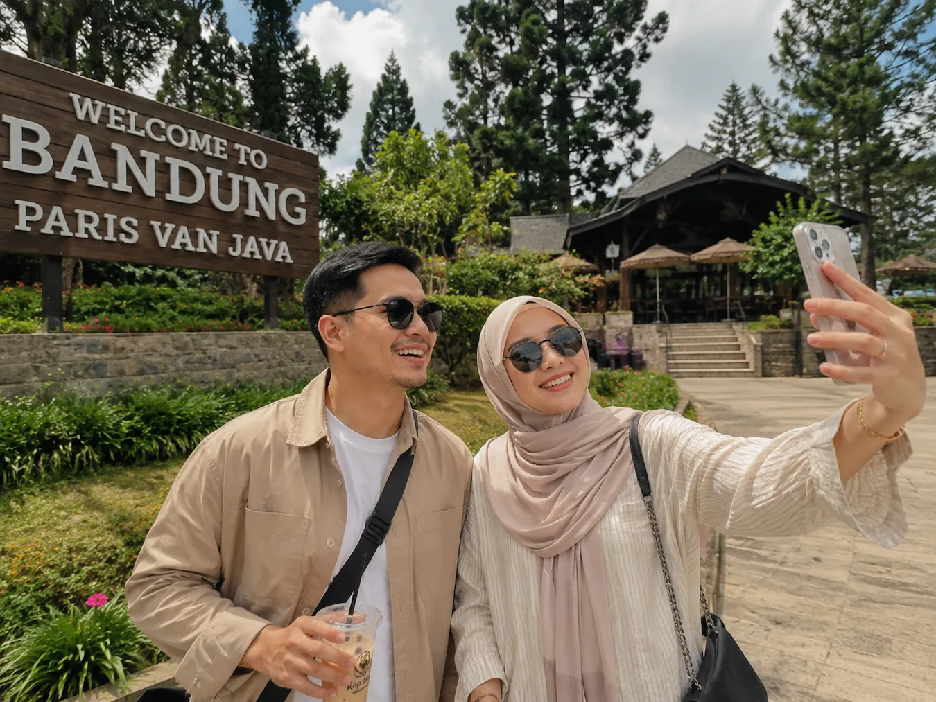 Wisatawan Malaysia ke Bandung